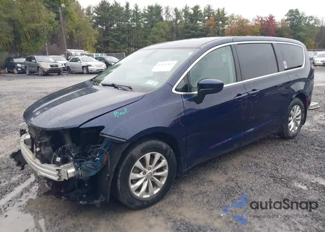 2017 Chrysler Pacifica Touring из США, поврежденный, VIN 2C4RC1DG7HR552429